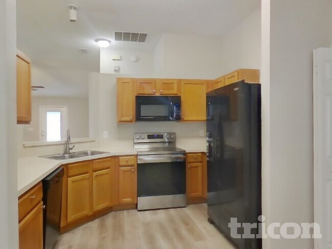 Building Photo - 9671 Watershed Dr S