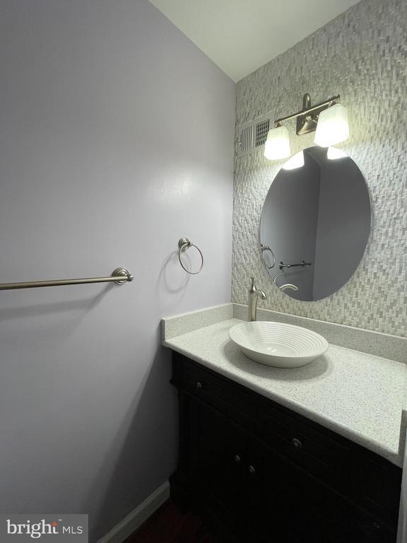 Foto del edificio - 8094 Sleepy View Ln