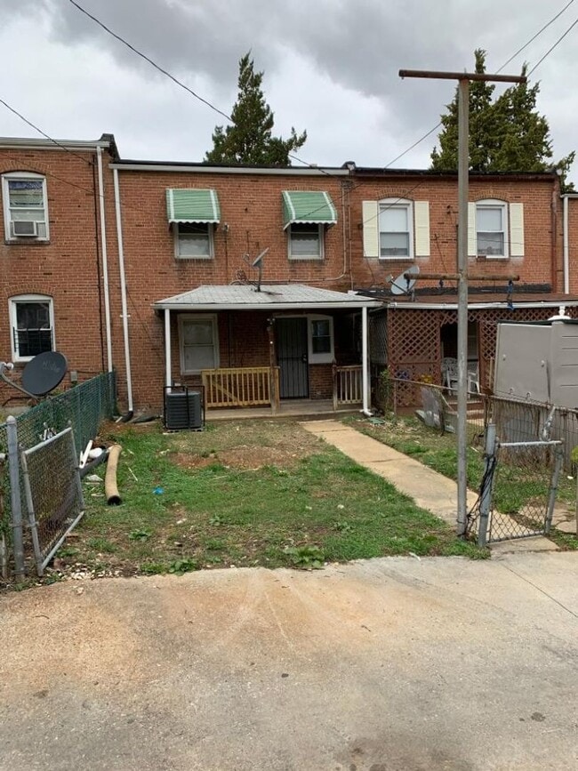 Building Photo - 205 N Culver St