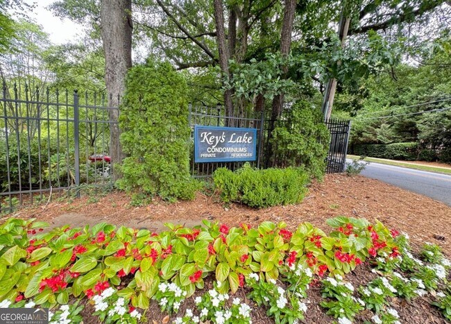 Foto del edificio - 1291 Keys Lake Dr NE