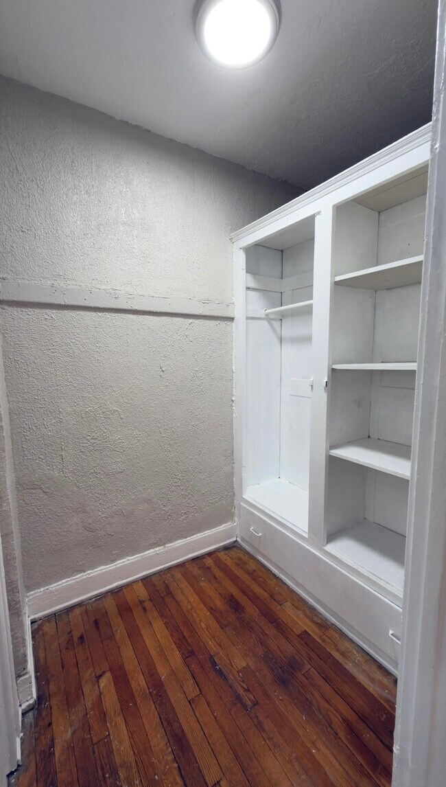 Foto del edificio - 11255 Charlemagne Ave