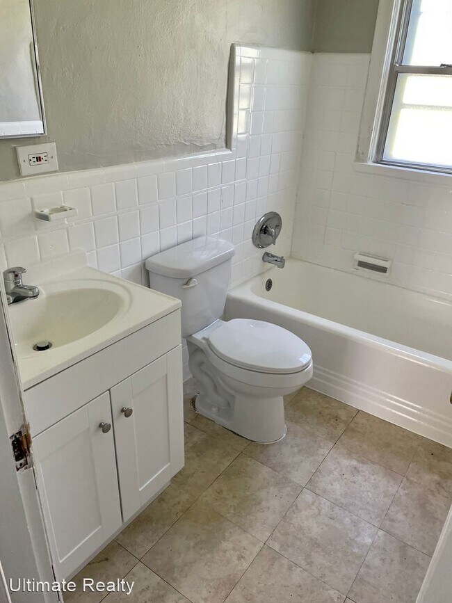 Building Photo - 2 br, 1 bath House - 5635 Beldon Dr.
