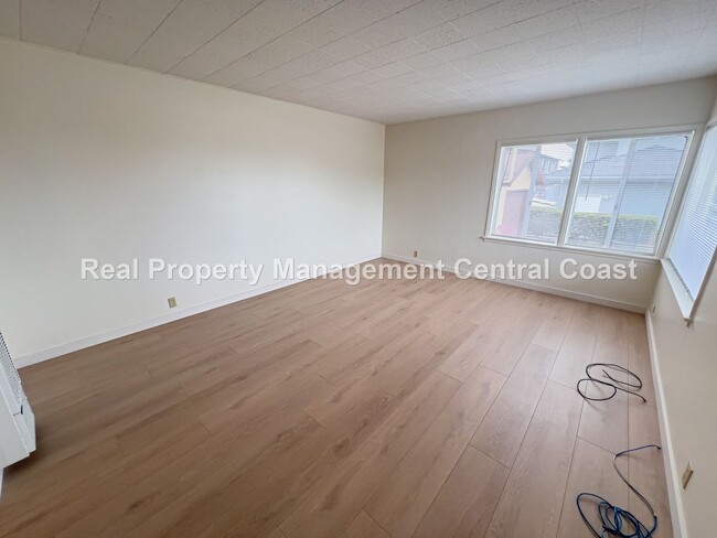 Foto del edificio - AVAILABLE MAY - 3 Bed / 2 Bath Cayucos Home