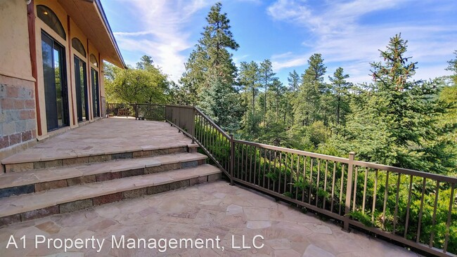 Building Photo - 5484 W Whispering Pines Rd