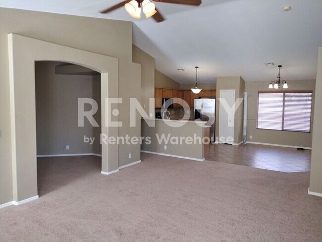 Foto del edificio - Self-Tour with Rently! Beautiful 3BR + Den Home in Parkwood Ranch!