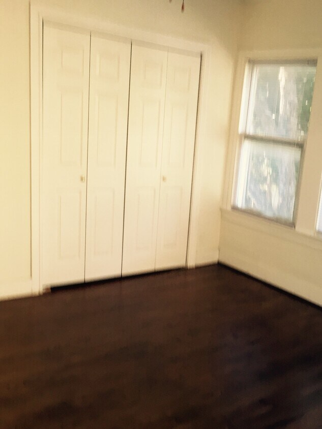 Primary Photo - 5605 Goodwin