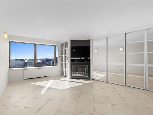 Foto del edificio - 65 E India Row