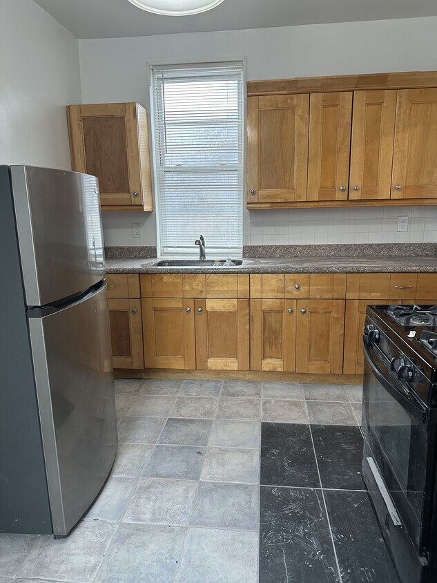Primary Photo - 287 Communipaw Ave