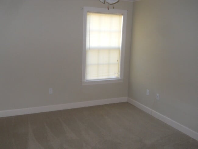 Building Photo - 3406IBarack