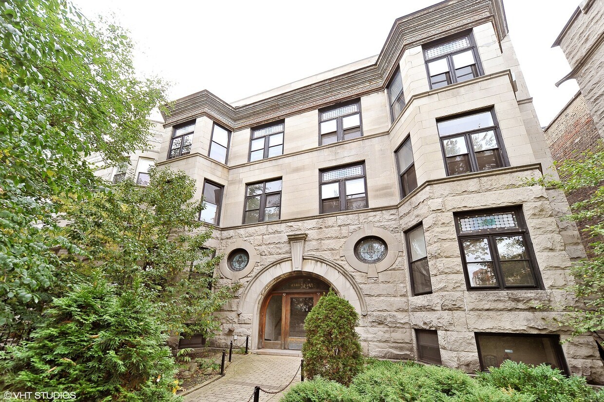Foto principal - 4546 N Sheridan Rd