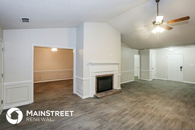 Foto del edificio - 3330 Crescent Knoll Dr