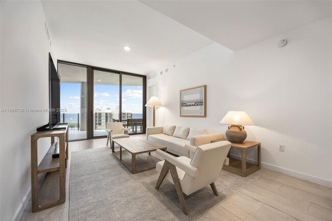 Foto del edificio - 2831 S Bayshore Dr