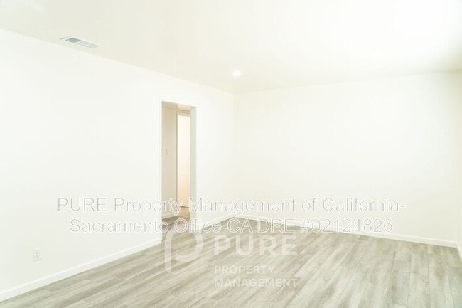Building Photo - 2331 Irma Way
