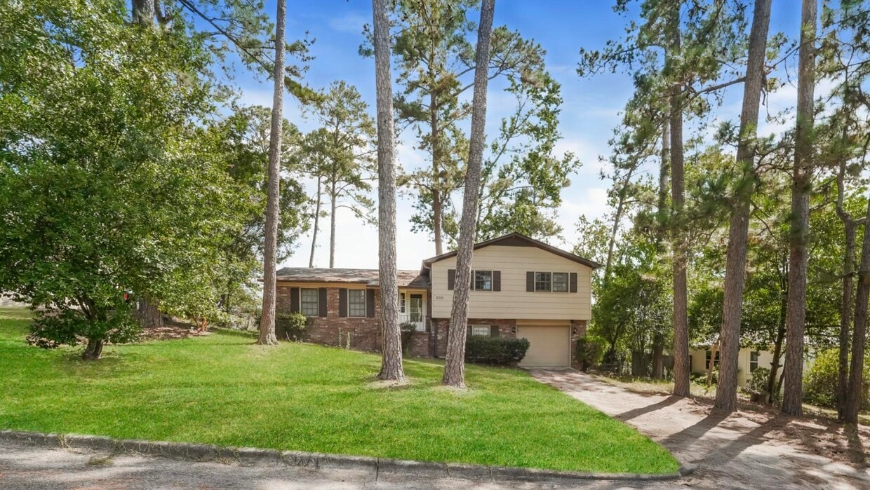 Building Photo - Ready To Move Now