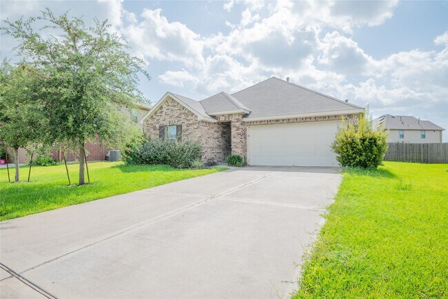 Foto del edificio - 2524 Bryan Park Ln