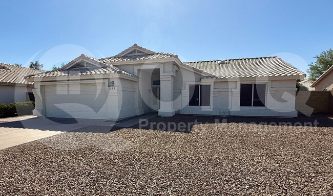Foto del edificio - 1581 W Butler Dr