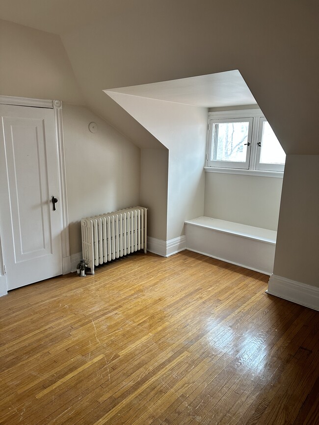 Building Photo - 26 Waterloo St