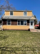 Building Photo - 16117 Mendota Ave