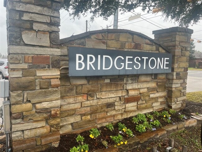 Building Photo - 21006 Bridgeview Cir