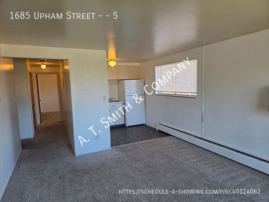 Photo - 1685 Upham Street --5