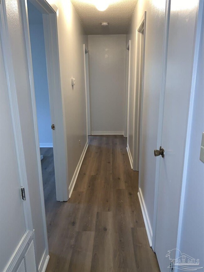 Building Photo - 4240 Del Almirante St