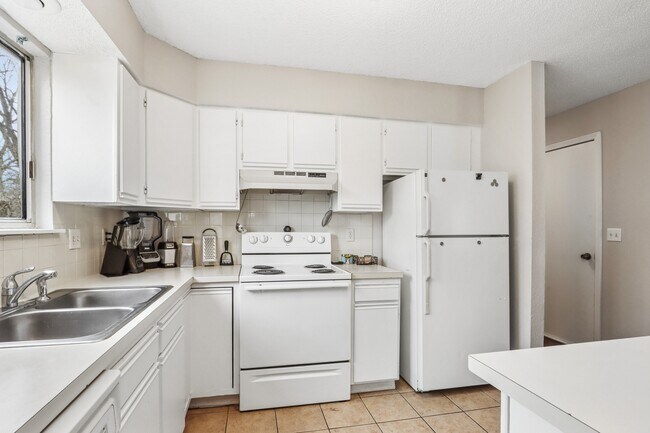 Foto del edificio - 8927 Hauser St