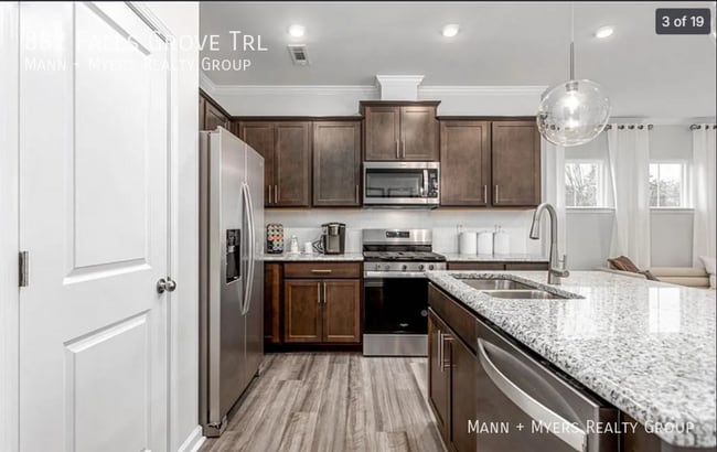 Building Photo - 882 Falls Grove Trl