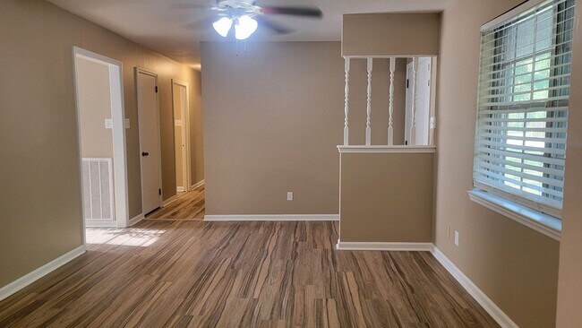 Foto del edificio - 17722 Michael Todd Ln