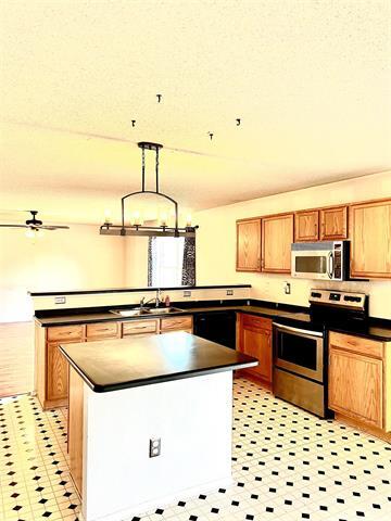 Building Photo - 9920 Peregrine Trail