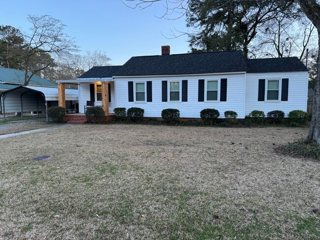 Front of house - 1104 Kenwood Ave
