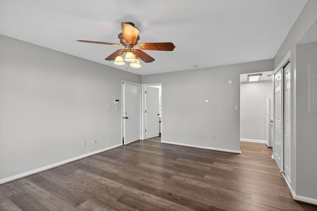 Building Photo - 206 Pacific Dr