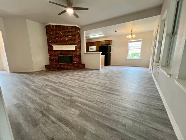 Building Photo - 1529 Creekstone Ct