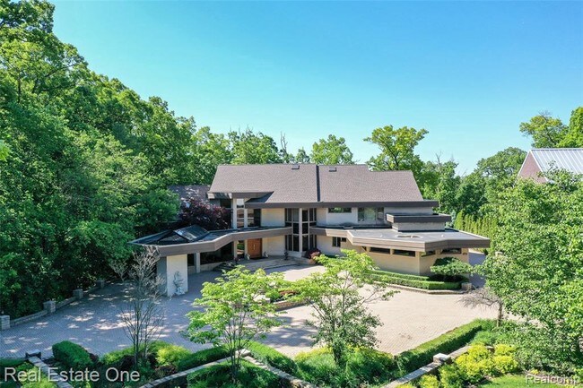 Foto del edificio - 1555 Lone Pine Rd