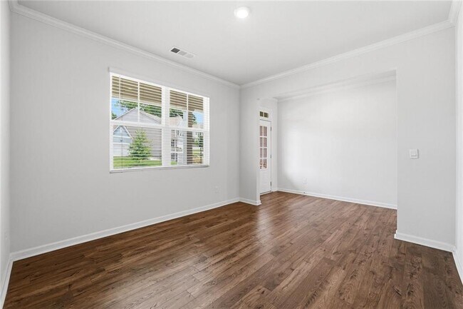 Building Photo - 6000 Screech Owl Dr
