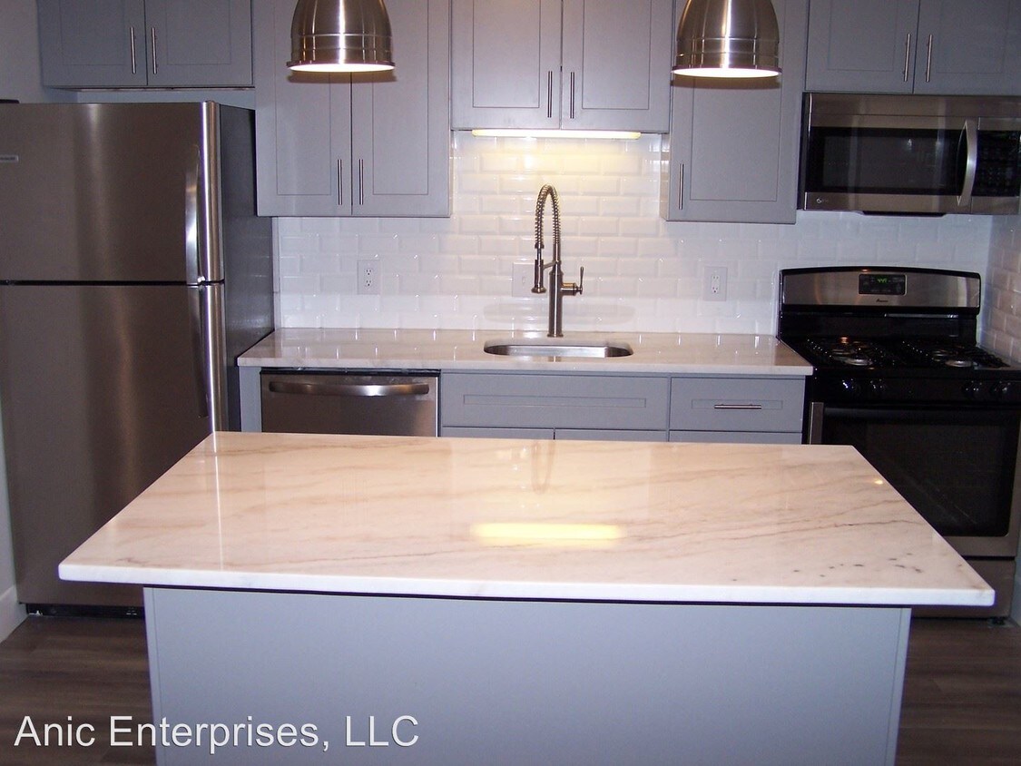 420 W Adams Ave Unit Apt. C, Kirkwood, MO 63122 Condo for Rent in