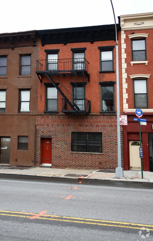 Primary Photo - 503 3rd Ave