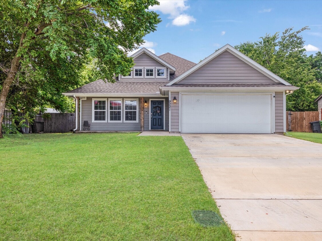 Photo - 9221 White Settlement Rd (Fort Worth, TX)