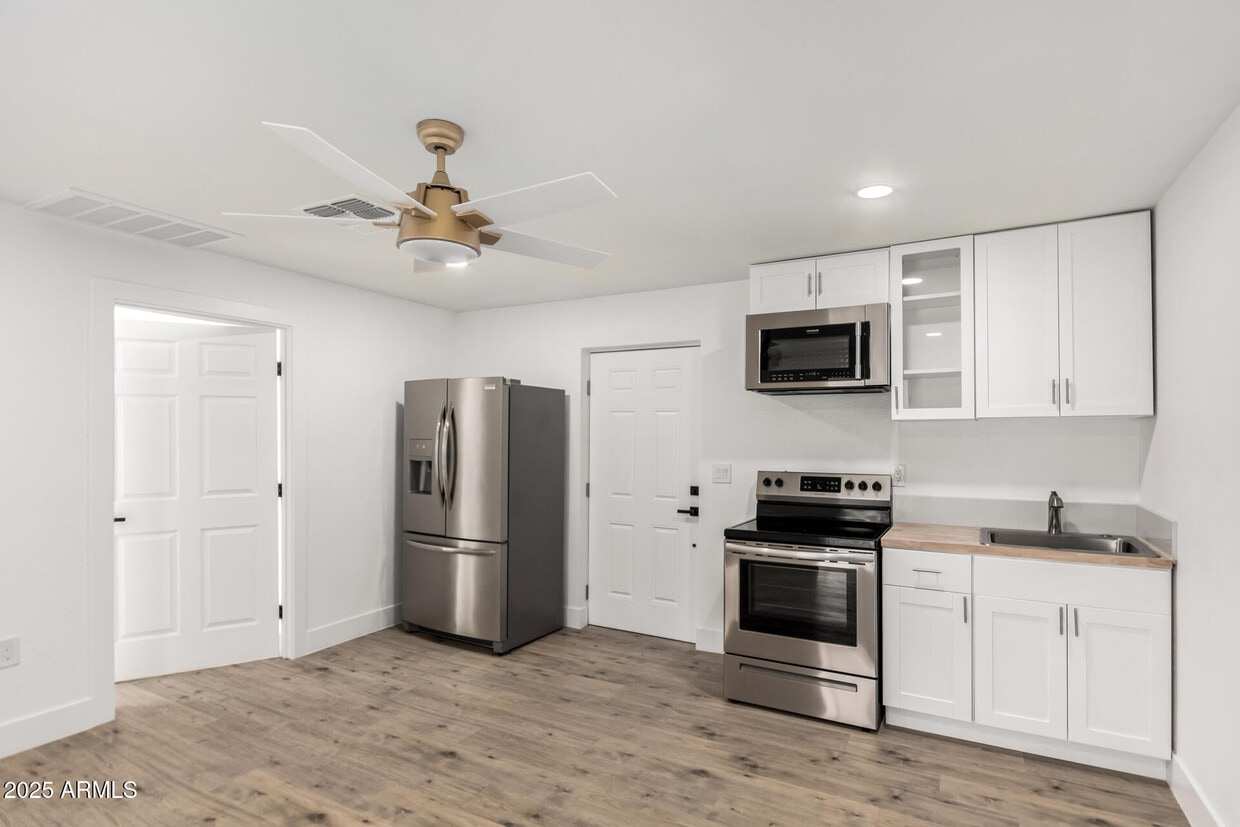 Foto principal - 701 W Windsor Ave
