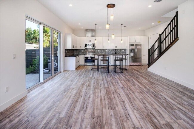 Foto del edificio - 2004 SW 15th Ave