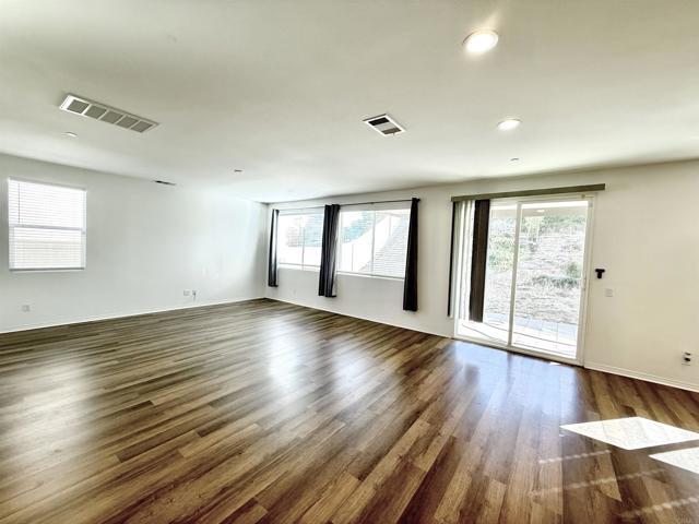 Building Photo - 34148 Thistlewood Ave