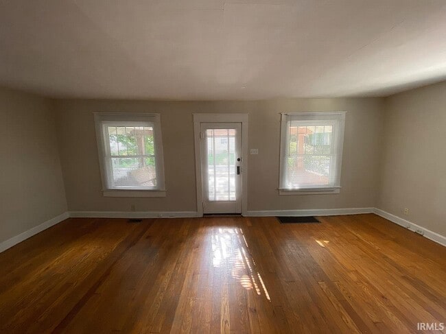 Building Photo - 613 S Henderson St