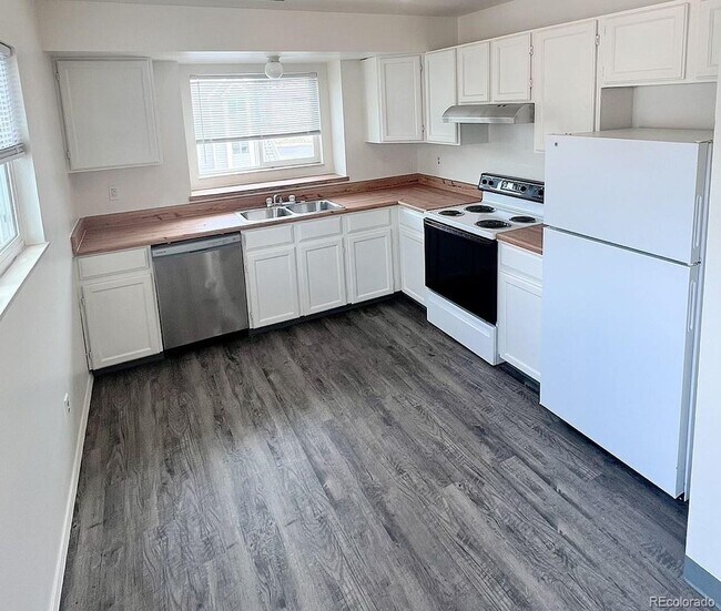 Foto del edificio - Condo in convenient location