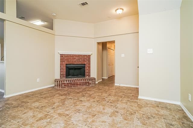 Building Photo - 8210 Quail Ct