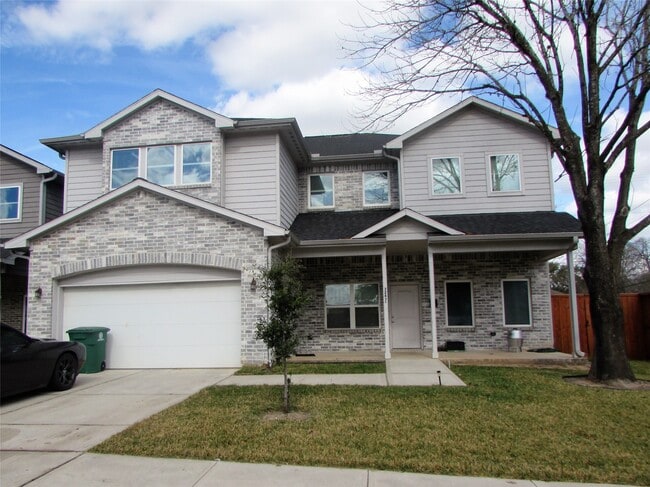 Building Photo - 3249 Dixie Dr