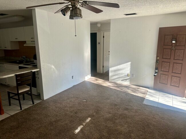 Foto del edificio - 637 6th St