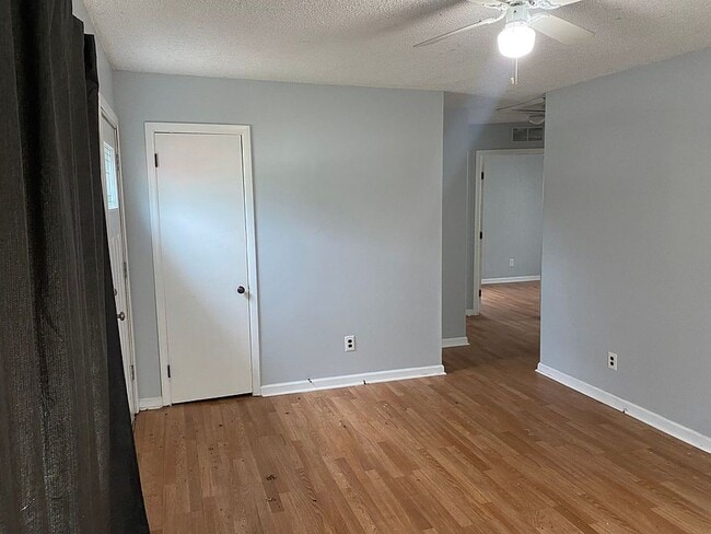 Building Photo - 13659 Julius Ave