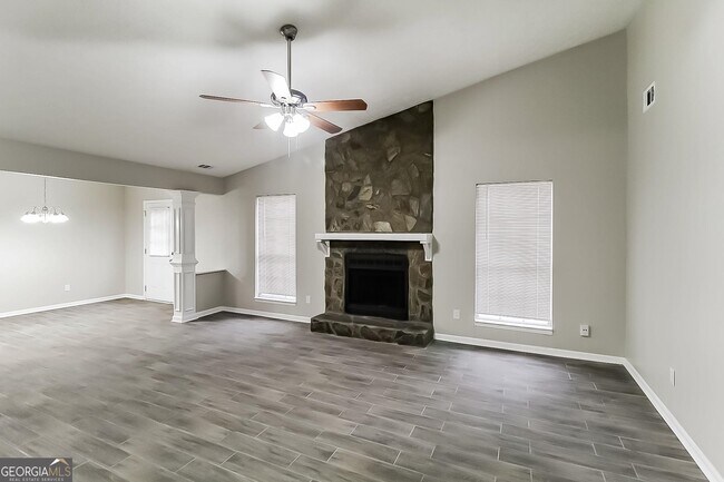 Building Photo - 7326 Exeter Ct