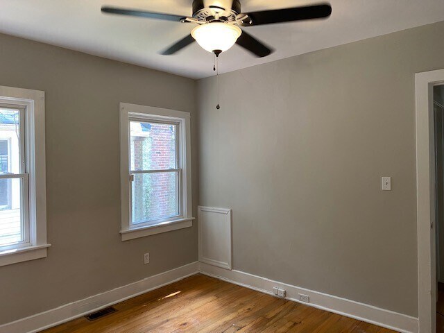 Foto del edificio - In the heart of Plaza Midwood !!!!!!!!!!!!...