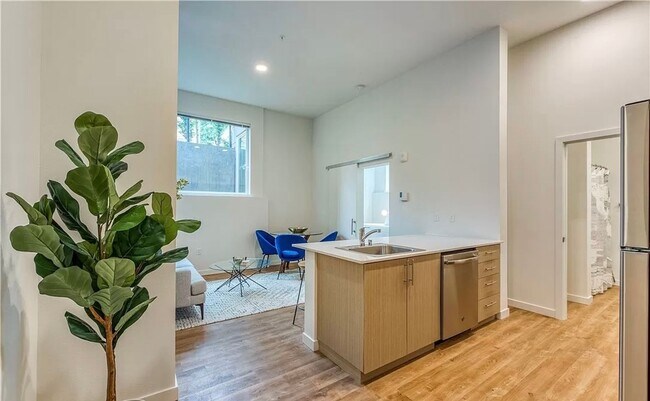 Foto del edificio - Beautiful 1bd in Capitol Hill!