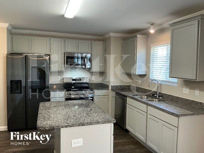 Foto del edificio - 5026 Apsley Dr